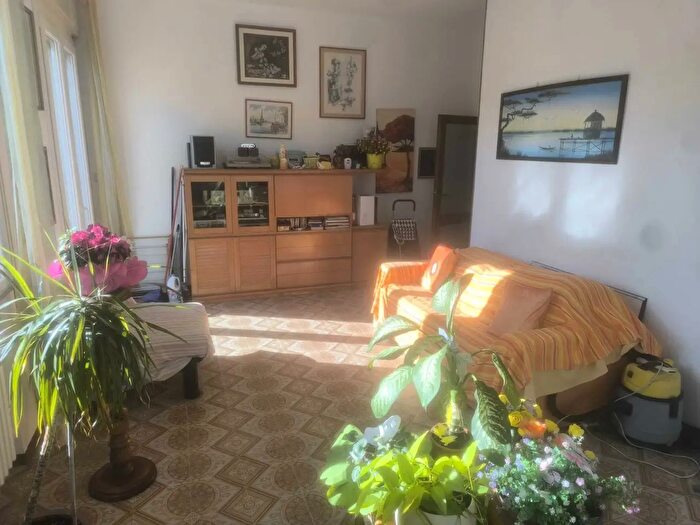 Appartamento quadrilocale in vendita in Viale Losanna, Rimini