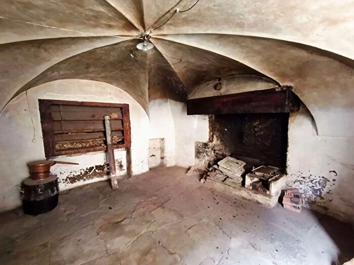 Casa con 6 locali in vendita in Bourg, Montjovet