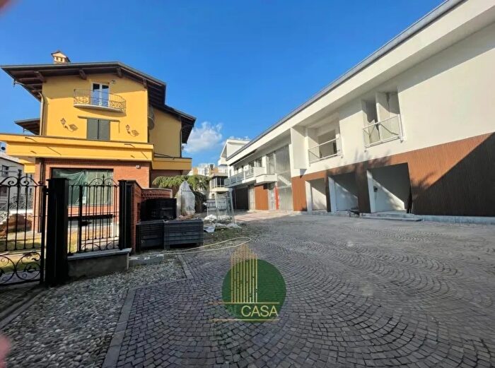 Appartamento bilocale in vendita in Viale Repubblica Cabiate Como Lombardia Italia, Cabiate