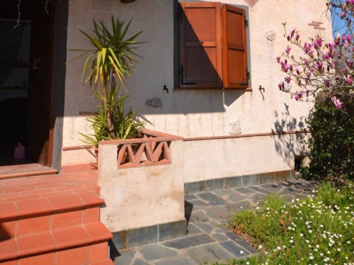 Casa con 6 locali in affitto in Pietrasanta