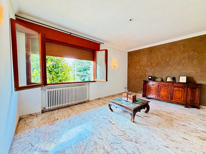 Casa con 7 locali in vendita in Via Pastrengo, Cesena