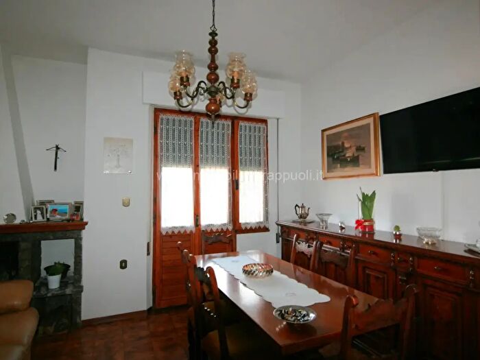 Appartamento trilocale in vendita in Sinalunga