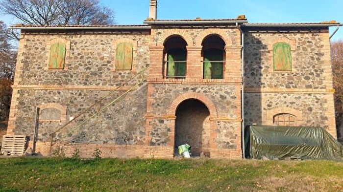 Casa con 6 locali in vendita in Bagnoregio