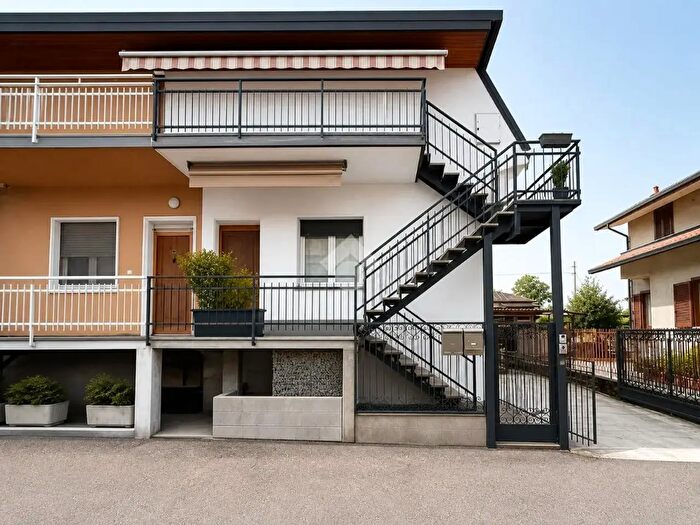 Appartamento trilocale in vendita in Via Diaz, Lentate Sul Seveso