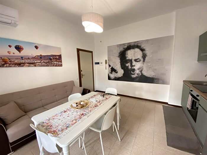 Appartamento bilocale in vendita in Viale Francesco dAlmeida, Ravenna