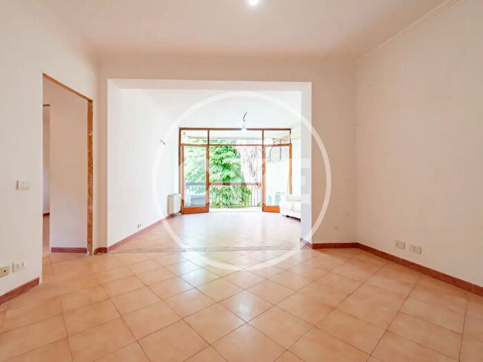 Appartamento trilocale in vendita in Via di Casal Selce, Roma