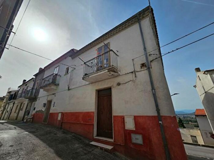 Casa con 6 locali in vendita in Via Giovanni Randaccio, Montecilfone