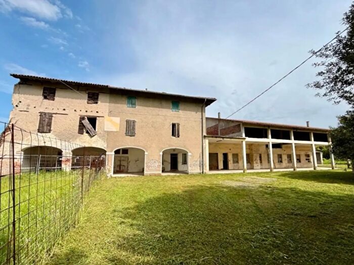 Casa con 5 locali in vendita in Fiume Veneto