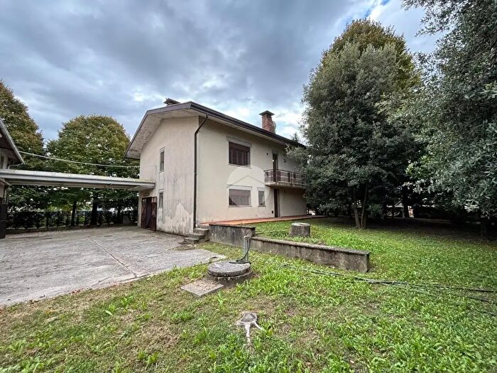 Casa quadrilocale in vendita in Via Barbaranella, Monastier Di Treviso
