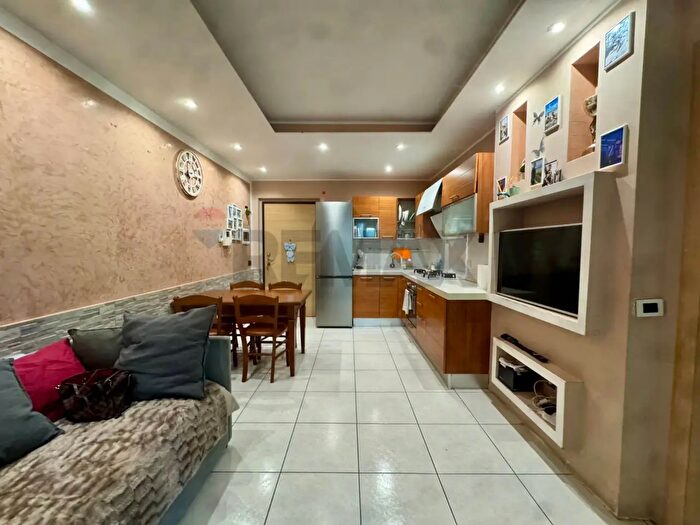 Appartamento bilocale in vendita in Via Achille Grandi, Pieve Emanuele