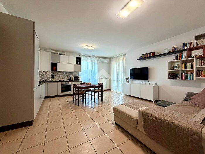 Appartamento trilocale in vendita in Via Suor Giuseppina Tregambi, Ospitaletto