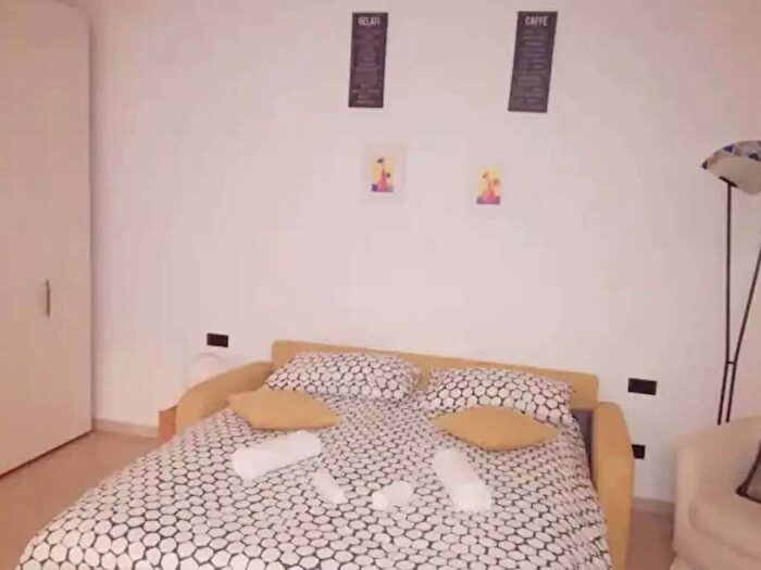 Appartamento monolocale in affitto in Via Trebbia, Porta Romana Medaglie d'Oro, Milano