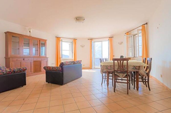 Casa con 6 locali in vendita in Via Monte Pilorci, Sezze