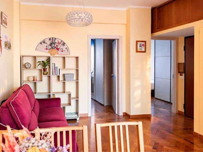 Appartamento trilocale in affitto in Via Friuli, Porta Romana Medaglie d'Oro, Milano