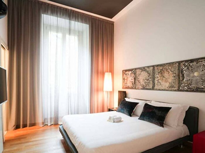 Appartamento trilocale in affitto in Via Pietro Maroncelli, Garibaldi Corso Como, Milano