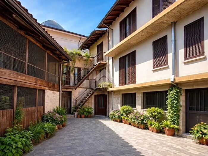 Casa con 5 locali in vendita in Piazza Marconi, Boltiere