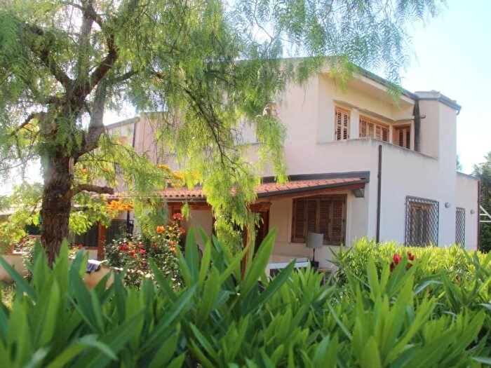 Casa con 6 locali in affitto in Via delle Rimembranze, Centro, Terrasini