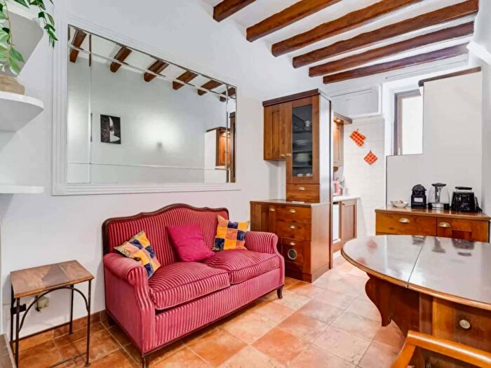 Appartamento bilocale in affitto in Via degli Ibernesi, Monti, Roma