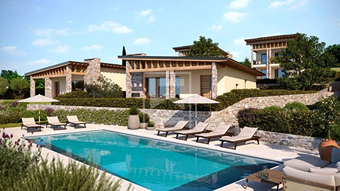 Casa quadrilocale in vendita in Via Lazise, Lazise