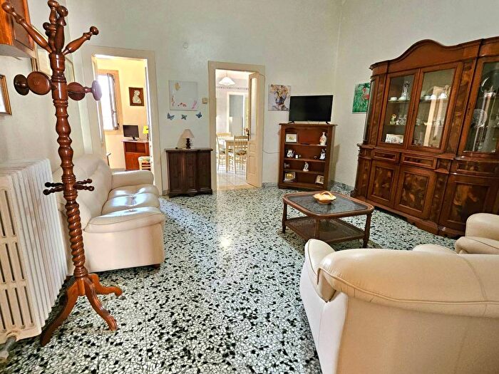 Appartamento trilocale in affitto in Via Gioacchino Rossini, Castromediano, Cavallino