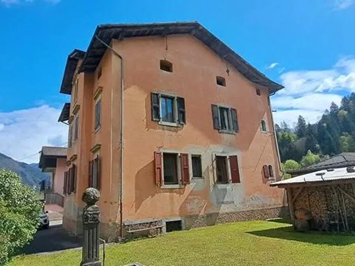 Appartamento quadrilocale in vendita in Via Circonvallazione, Tione Di Trento