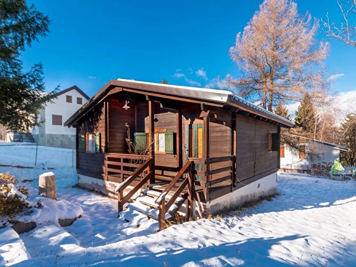Casa quadrilocale in vendita in Via Acqua Saporita, Bagnolo Piemonte
