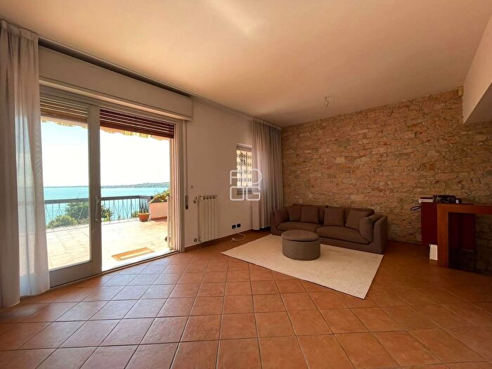 Casa quadrilocale in vendita in Via Marconi, Padenghe Sul Garda