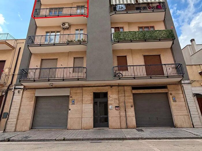 Appartamento quadrilocale in vendita in Via Luigi Raggio, Francavilla Fontana