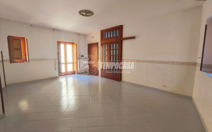 Appartamento trilocale in vendita in Via Vincenzo Belli, Atripalda