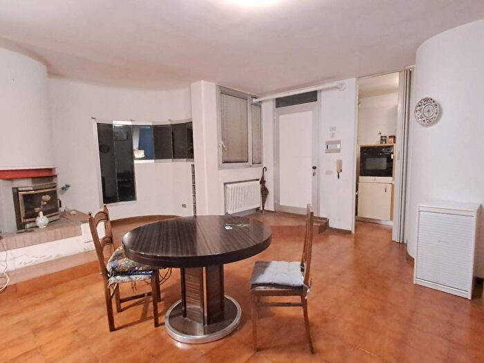 Appartamento trilocale in affitto in Via del Mercato, Centro, Monghidoro