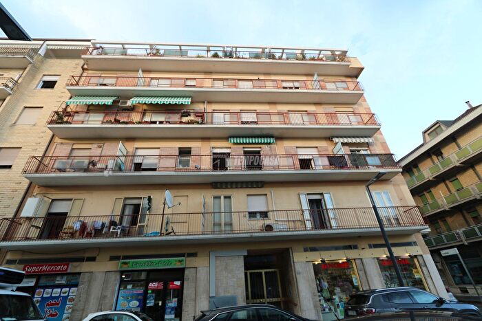 Appartamento quadrilocale in vendita in Corso Giuseppe Garibaldi, Civitanova Marche