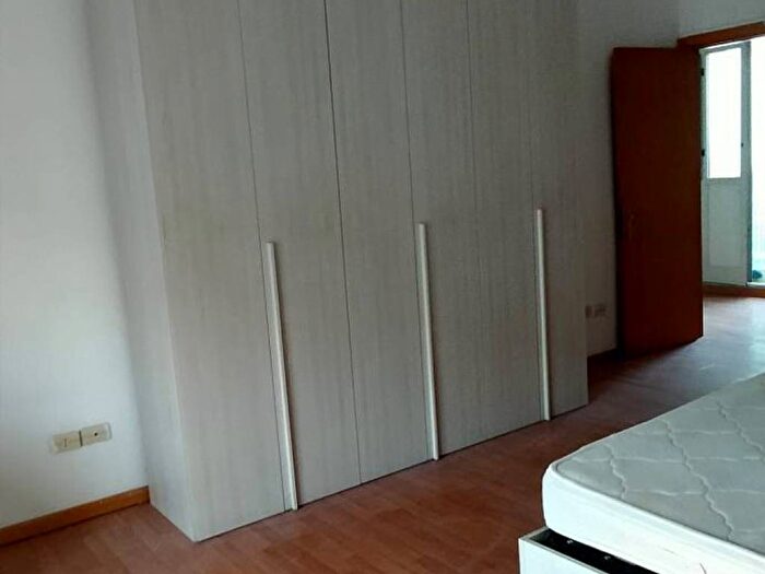 Appartamento trilocale in affitto in Via Vittorio Emanuele Orlando, Corso Italia Europa, Catania