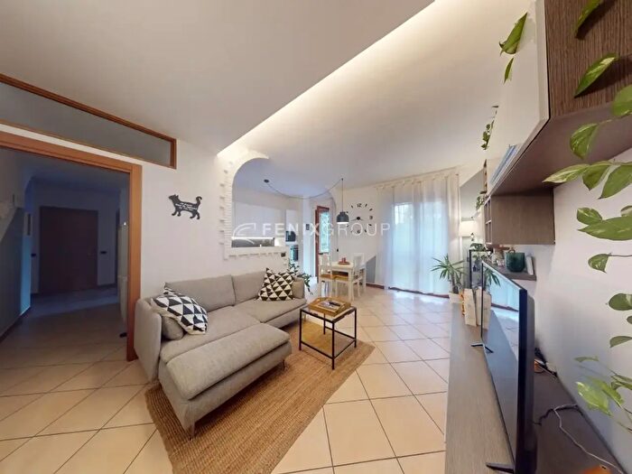 Appartamento trilocale in affitto in Via Cadorna Vimercate, Vimercate