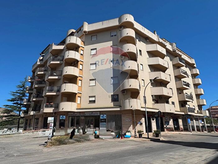 Appartamento quadrilocale in vendita in Via Roccaforte, Bagheria