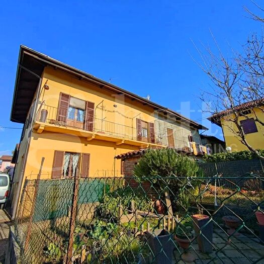 Casa in vendita in Strada Barazzetto Vandorno, Biella