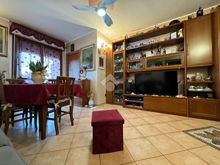 Appartamento trilocale in vendita in Via Goffredo Mameli, Cameri