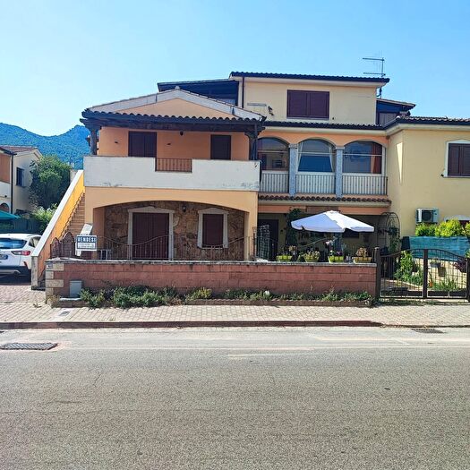 Appartamento trilocale in vendita in Via Liberazione N, Torpe