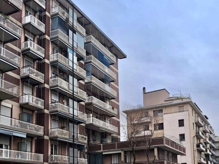 Appartamento bilocale in affitto in Via Negroli, Argonne Corsica, Milano