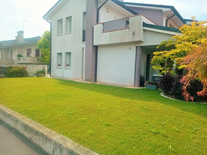 Casa con 5 locali in vendita in Via John Fitzgerald Kennedy, Riese Pio X