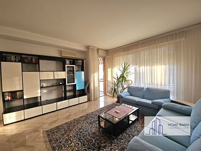 Appartamento trilocale in vendita in Viale Antonio del Piano, Rimini
