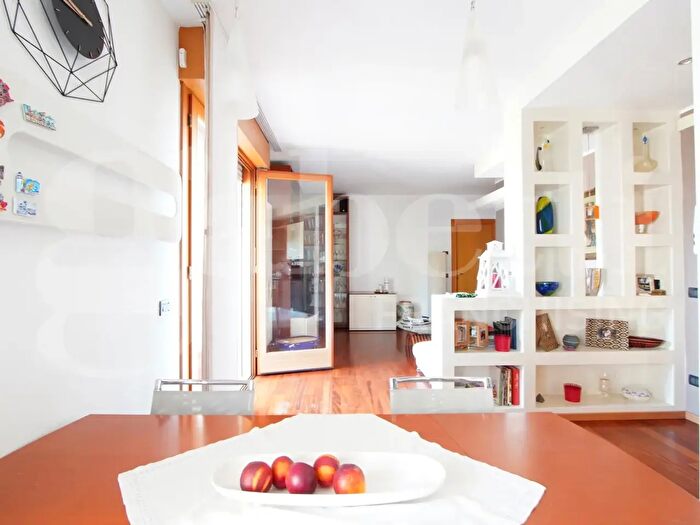Appartamento con 5 locali in vendita in Via Cadore, Venezia