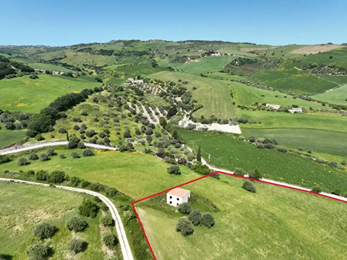 Casa monolocale in vendita in Contrada Albaccara, Ragusa