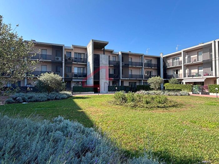 Appartamento quadrilocale in vendita in Nogarole Rocca