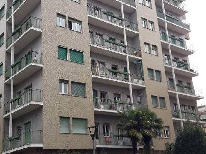 Appartamento bilocale in affitto in Bocconi, Milano