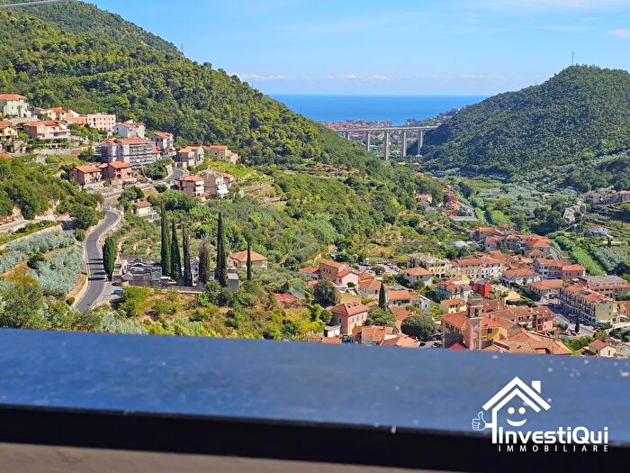 Appartamento bilocale in vendita in Via GiorniSantarò, Tovo San Giacomo