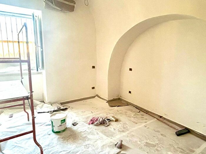 Appartamento monolocale in affitto in Piazza Margherita, Chiaiano, Napoli
