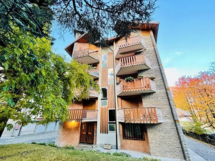 Appartamento quadrilocale in vendita in Via Giuseppe Verdi Bardonecchia, Bardonecchia