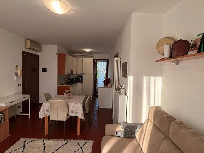 Appartamento bilocale in affitto in Via Grazia Deledda, Campagnola, Zevio