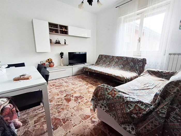 Appartamento quadrilocale in vendita in Lerici