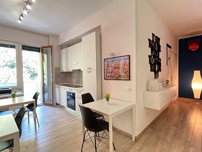 Appartamento quadrilocale in vendita in Irolamo Gigli, Siena